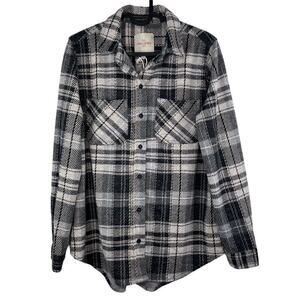Casa Cabana Jackie Plaid Flannel Button Front Shacket Black Grey Size Medium
